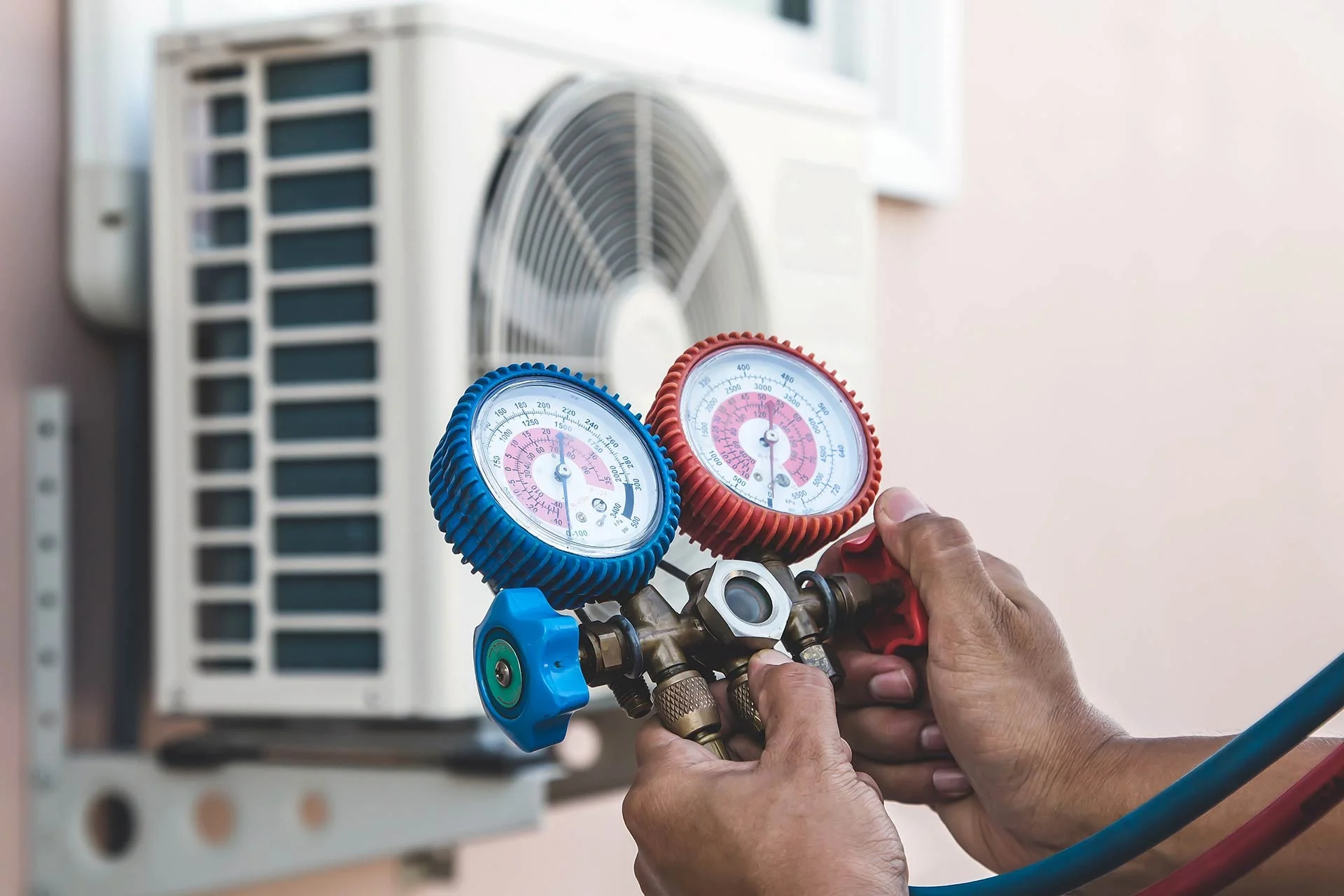 Emergency AC Repair Services in Al Jurf: What Homeowners Need to Know